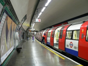 London-Underground-Tube-Train